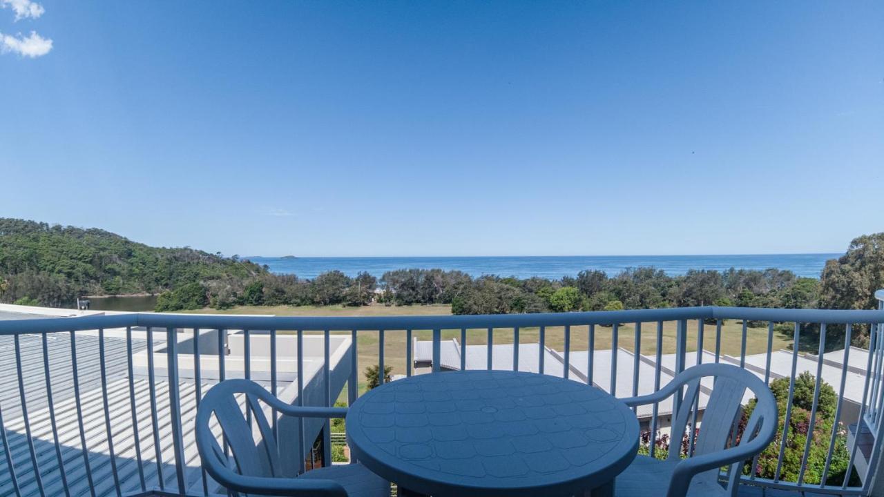 Absolute Beachfront Opal Cove Resort Korora Exterior photo