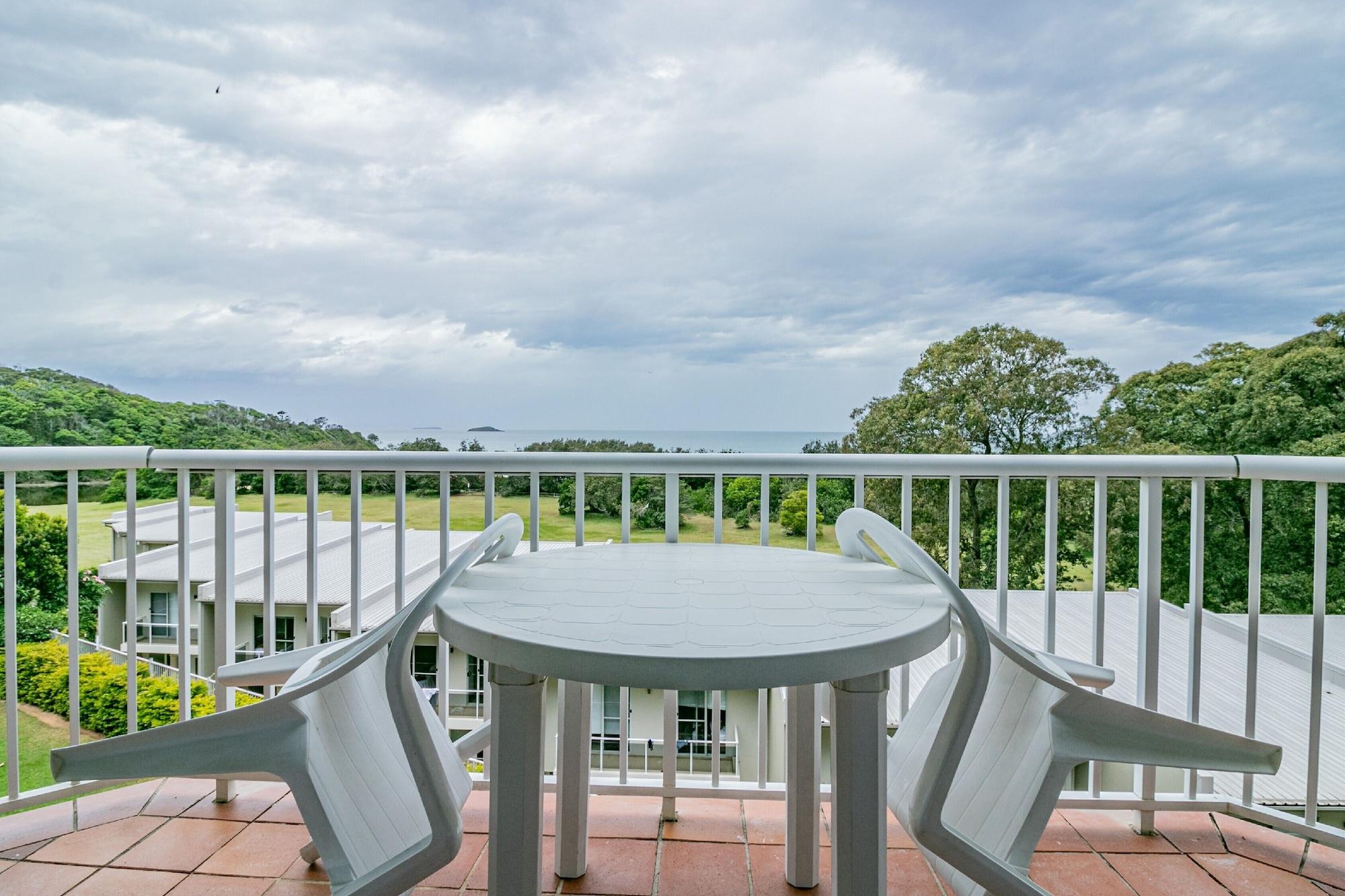 Absolute Beachfront Opal Cove Resort Korora Exterior photo