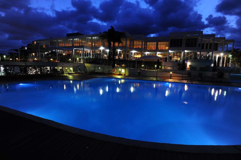 Absolute Beachfront Opal Cove Resort Korora Exterior photo